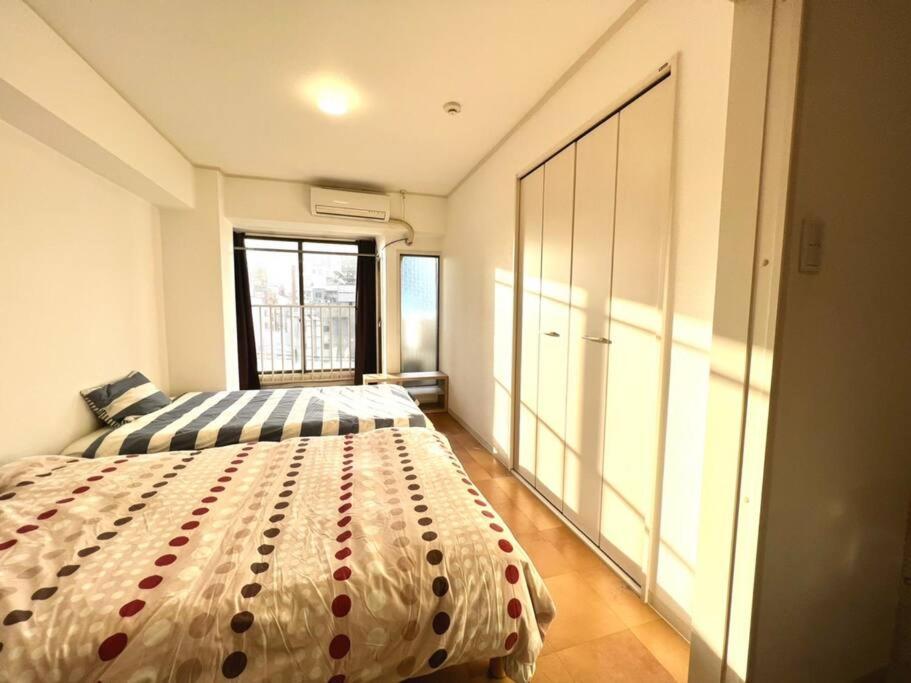 ２ Beds. Comfortable . Dotonbori / Kuromon Market. أوساكا المظهر الخارجي الصورة