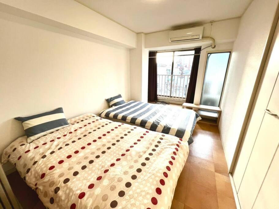 ２ Beds. Comfortable . Dotonbori / Kuromon Market. أوساكا المظهر الخارجي الصورة